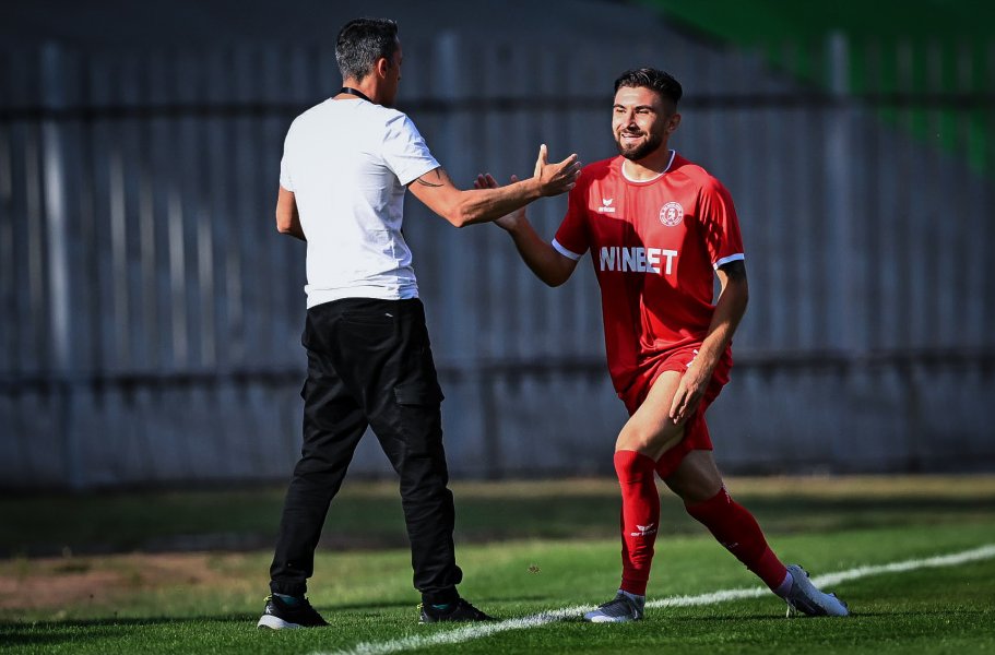 Добруджа Ботев Враца1