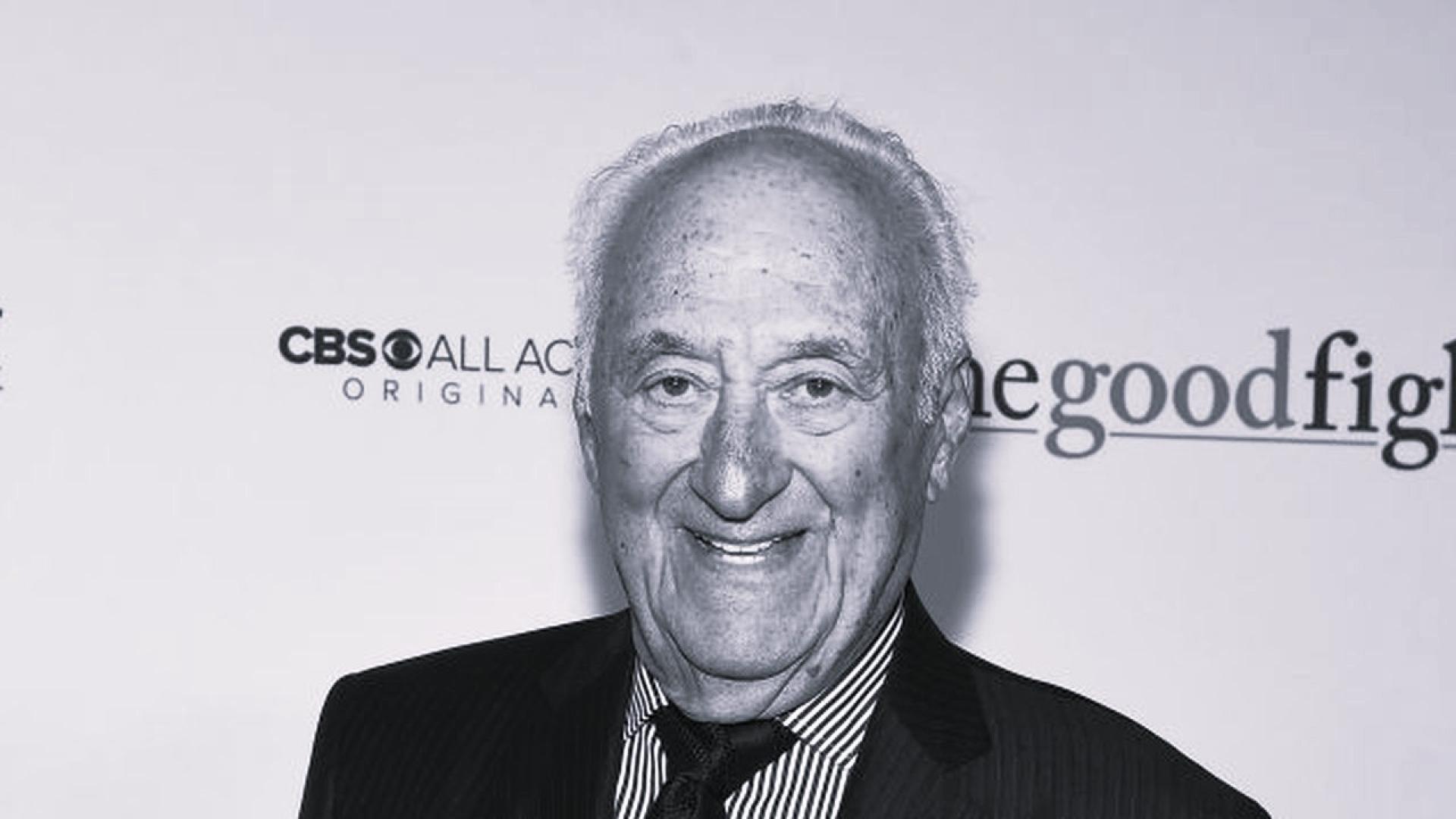 Джери Адлър който прекара десетилетия зад кулисите на легендарни бродуейски