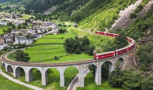 <p>Как да заживеем в страната на Алпите, шоколада и средна заплата 11&nbsp;000 лв?&nbsp;</p>