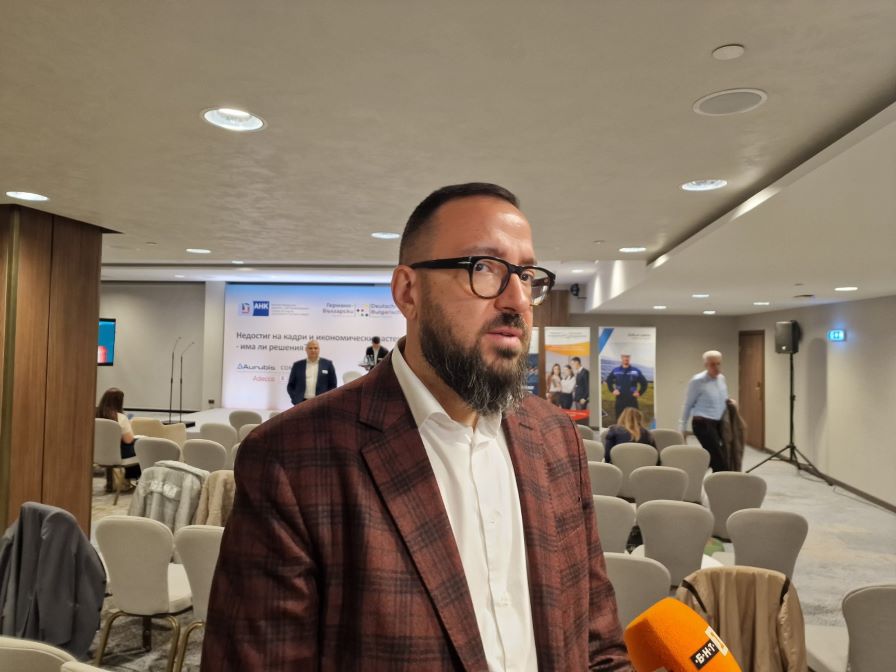 Заместник-кметът на Пловдив Владимир Темелков подаде оставка, но не беше приета