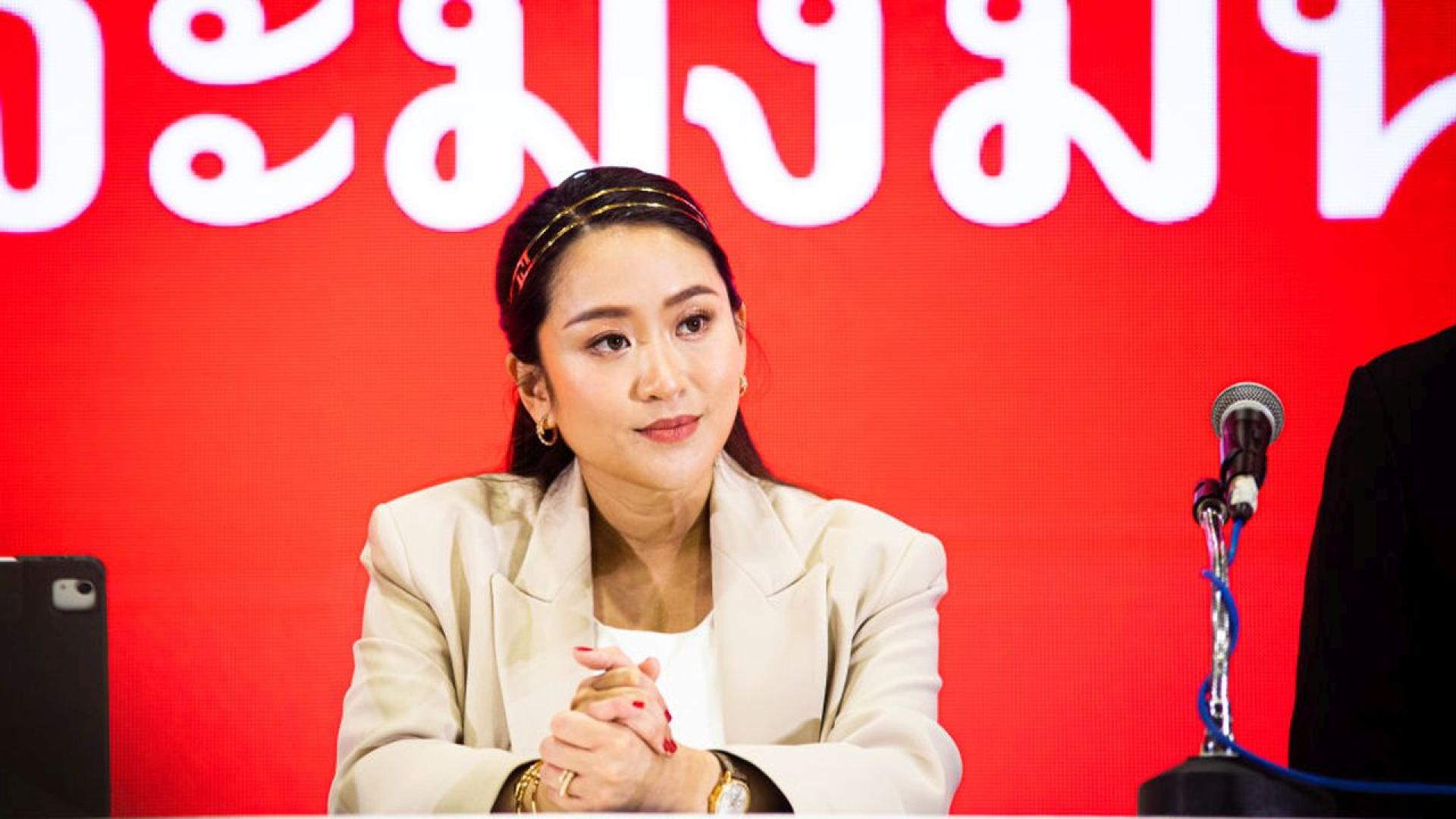 Тайландският премиер Паетонгарн Шинаватра беше отстранена от поста си след