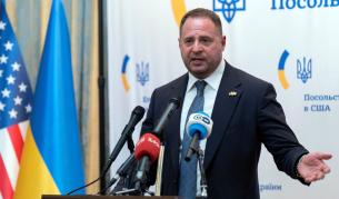 "Политическо земетресение": Украйна и оставката на Ермак