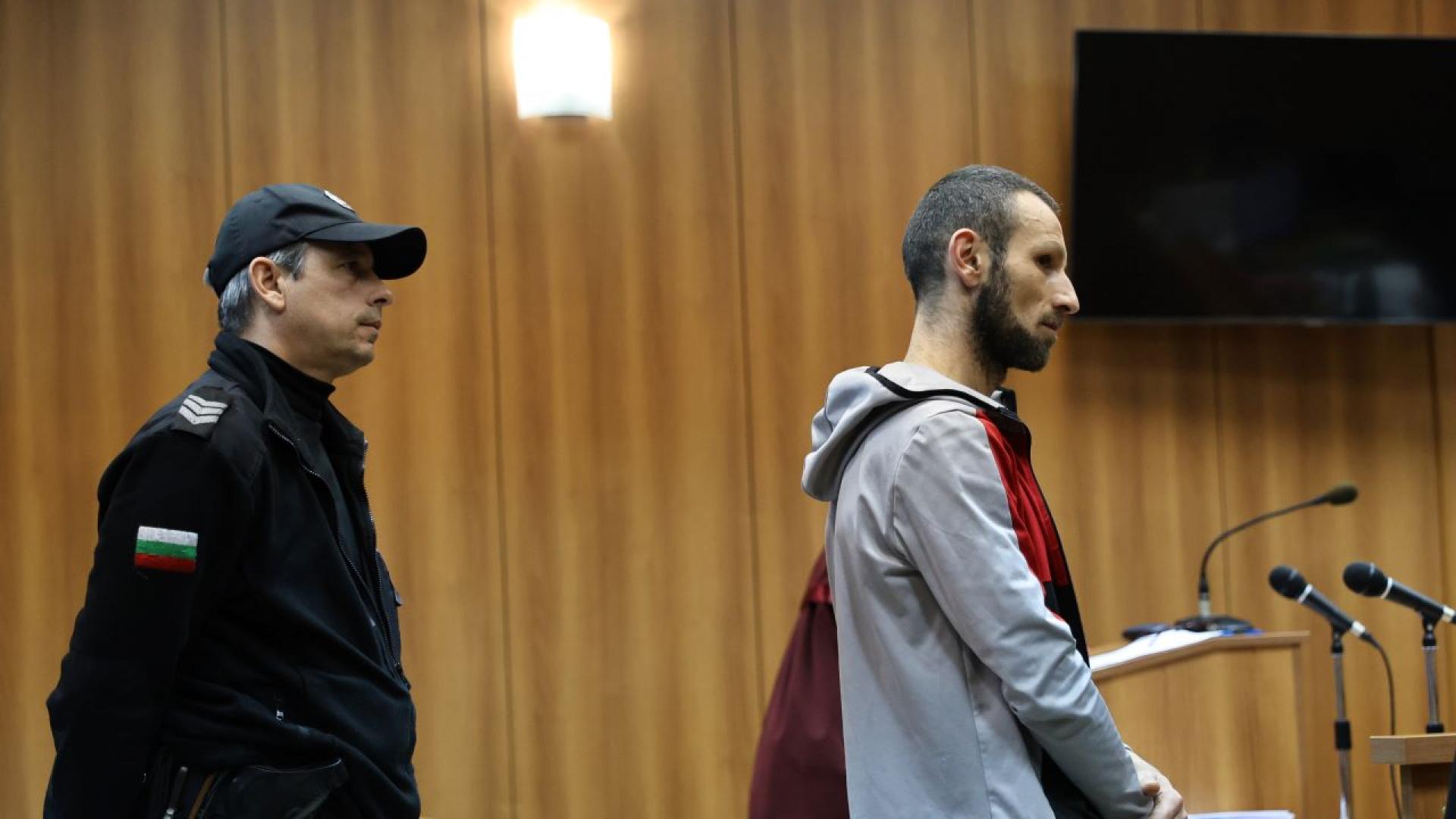 Делото срещу Стела Алексиева и Петър Чернев майка и пастрок