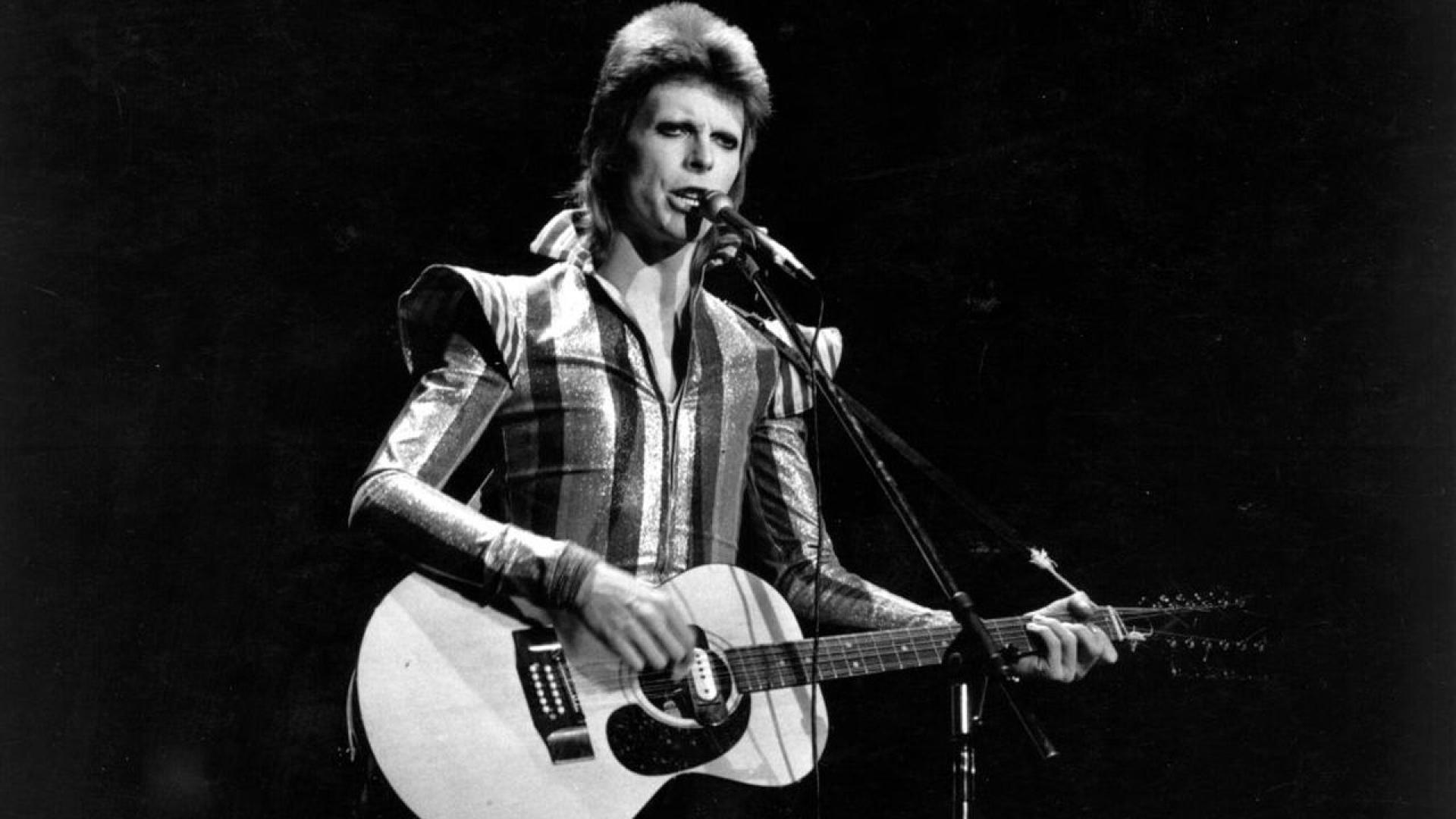 Когато Дейвид Боуи почина през 2016 г неговият прощален подарък към