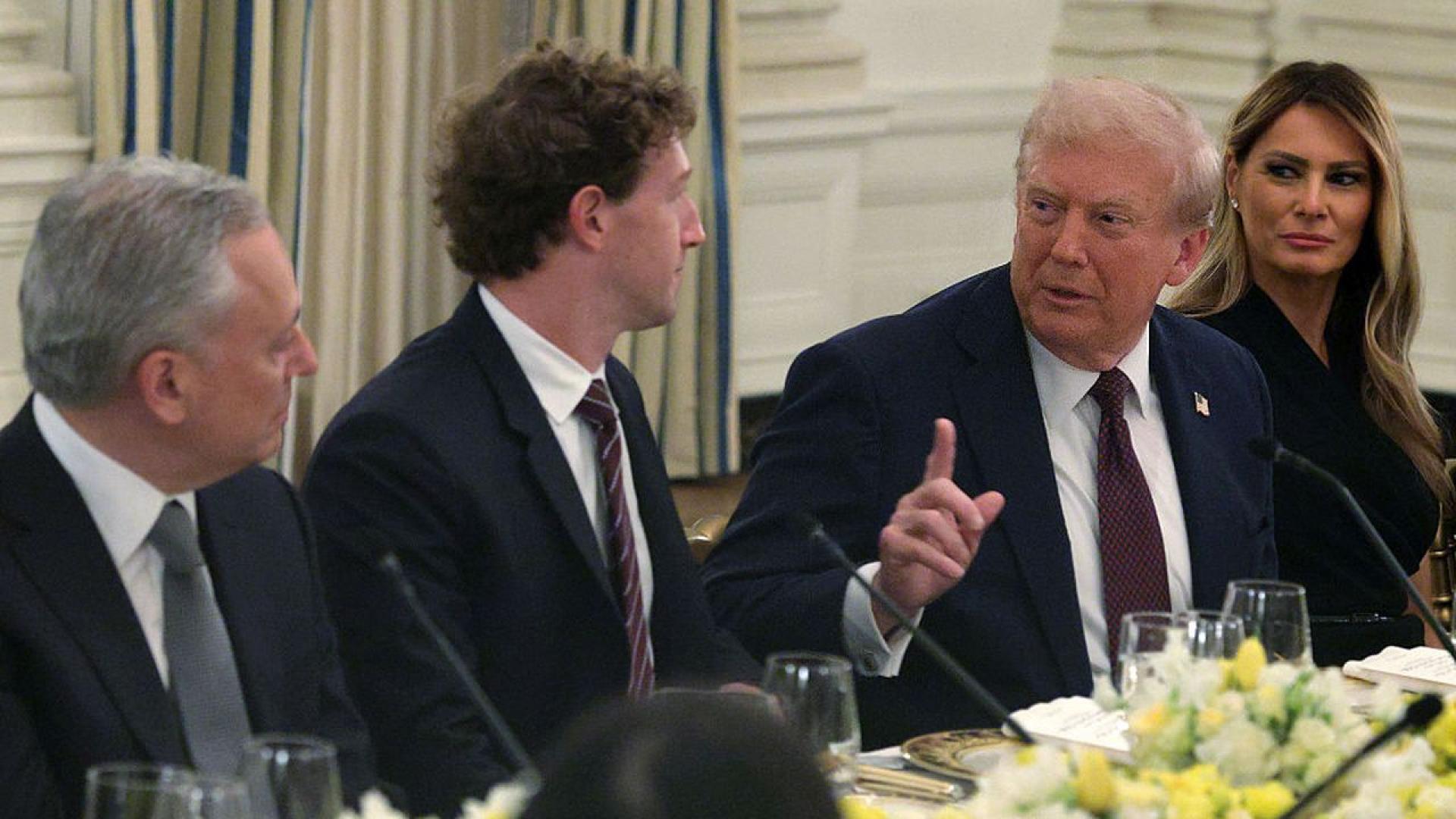 Главният изпълнителен директор на Meta Марк Зукърбърг беше хванат на