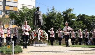 Паметникът на ген. Владимир Вазов в София