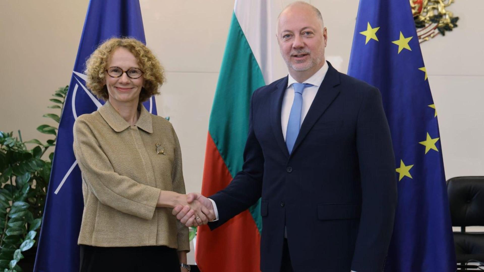 Активната роля на България в НАТО и в колективната отбрана