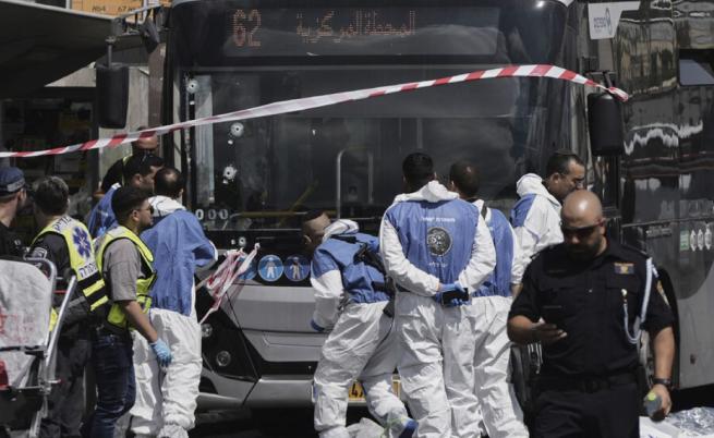 Много убити и ранени при стрелба в Йерусалим