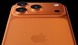 Лесно ли се драска iPhone 17? Apple казва, че проблеми няма