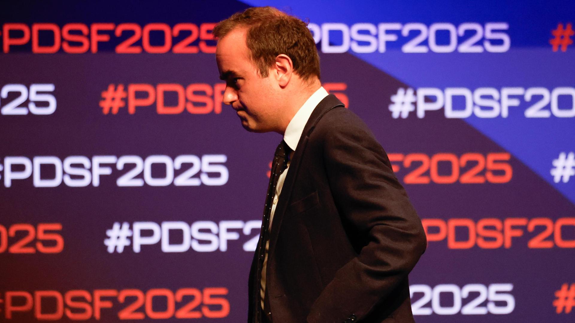 Новият френски министър председател Себастиан Лекорню обеща дълбока промяна в сравнение