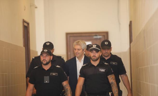 Адвокатите на Благомир Коцев поискаха прекратяване на досъдебното производство