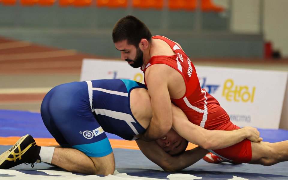 Михаил Георгиев ще се бори на репешажите, Хубулов отпадна на световното