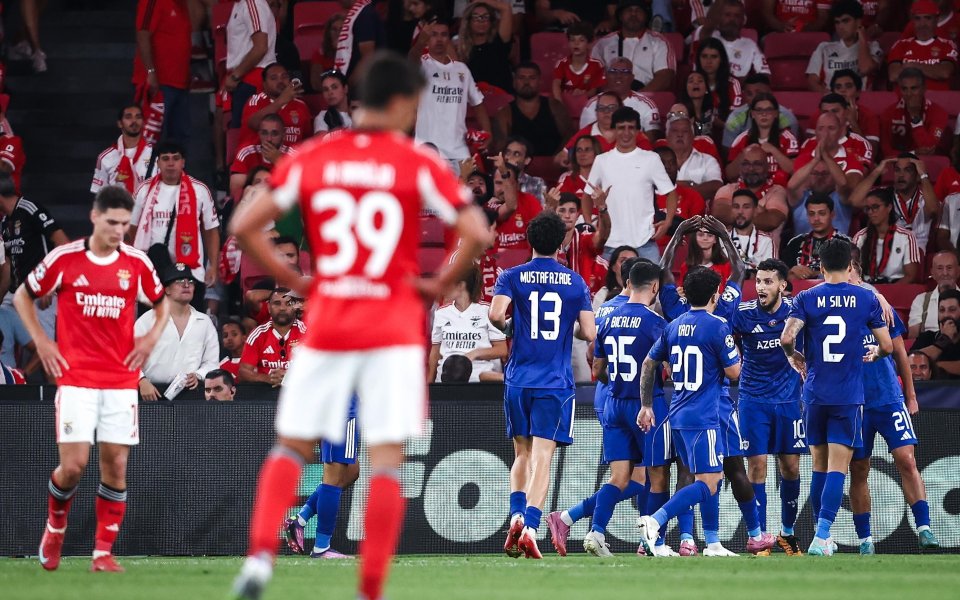 Бенфика пропиля преднина от два гола и загуби от Карабах в Шампионска лига