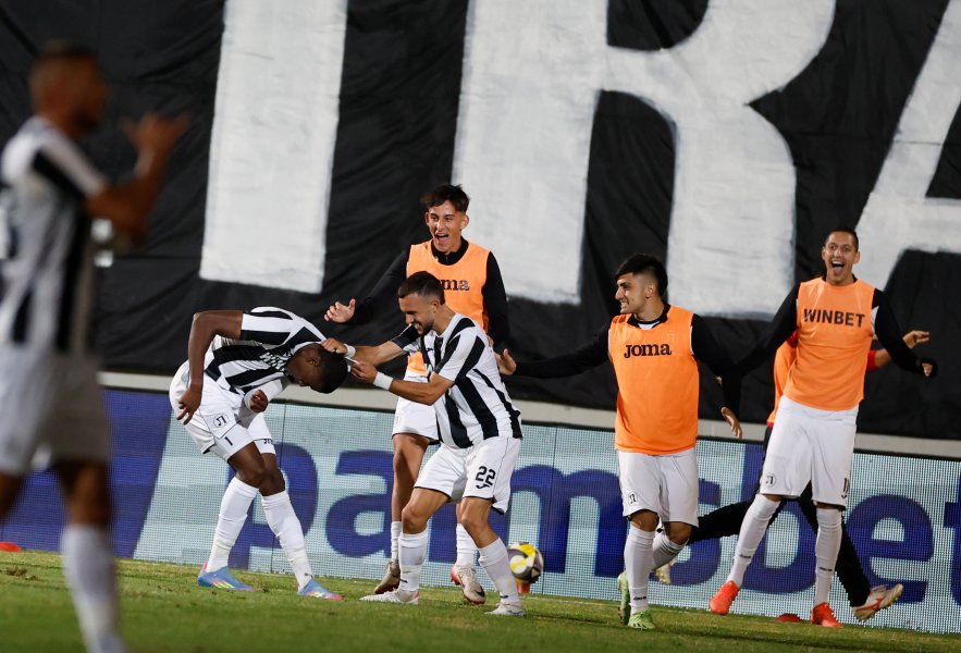 Локомотив Пловдив Левски1