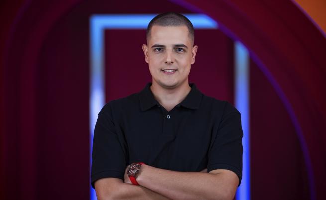 Противоречивият Мути Мутиев отпадна от Big Brother