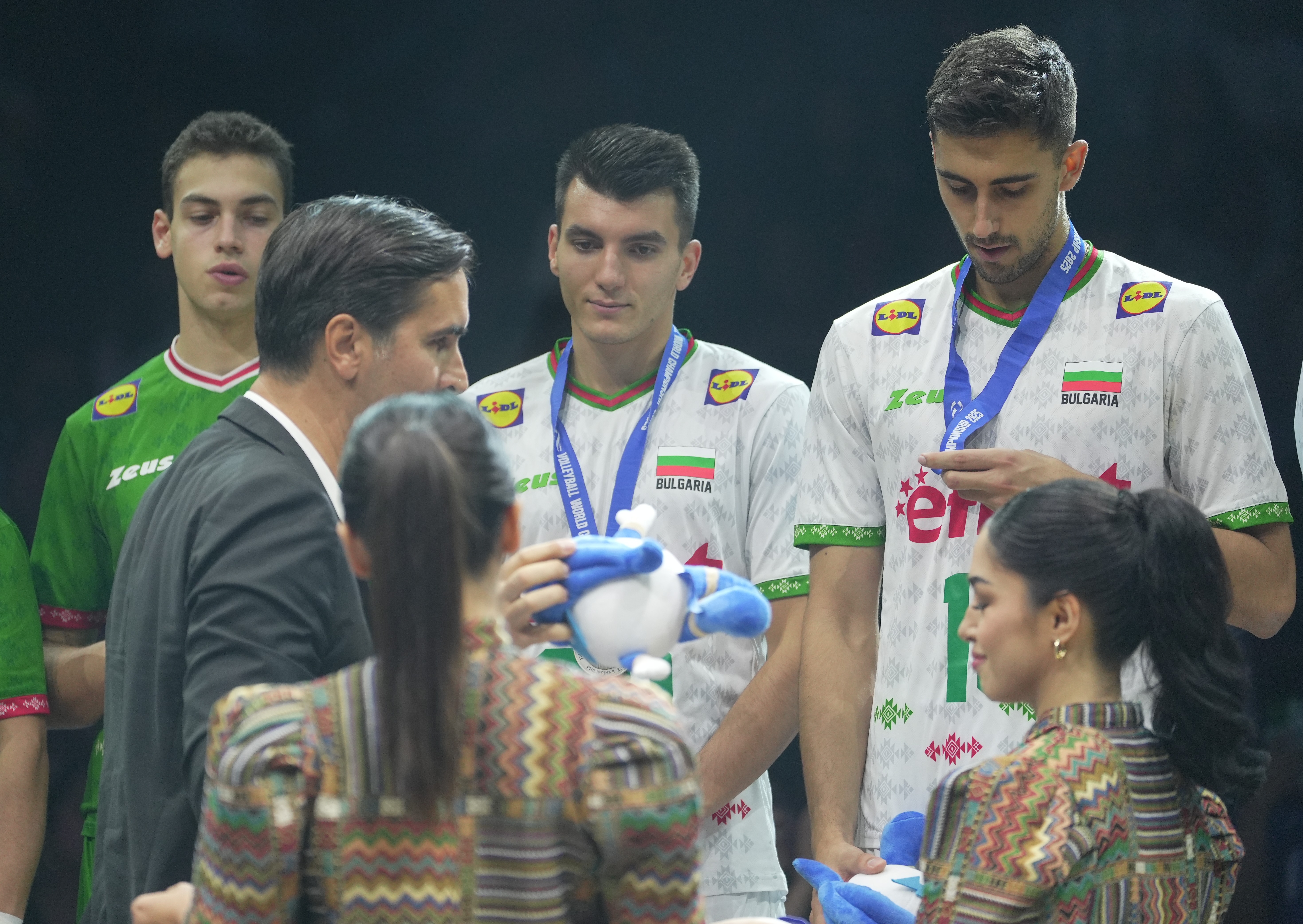 <p>Награждаване на България на Световното по волейбол.</p>