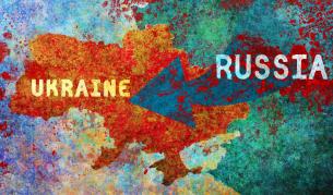 <p>Сблъсък в Черно море: Украйна удари танкер от руския &bdquo;сенчест флот&ldquo;</p>