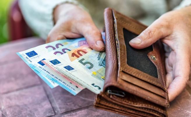 НОИ с важна информация за пенсиите и въвеждането на еврото