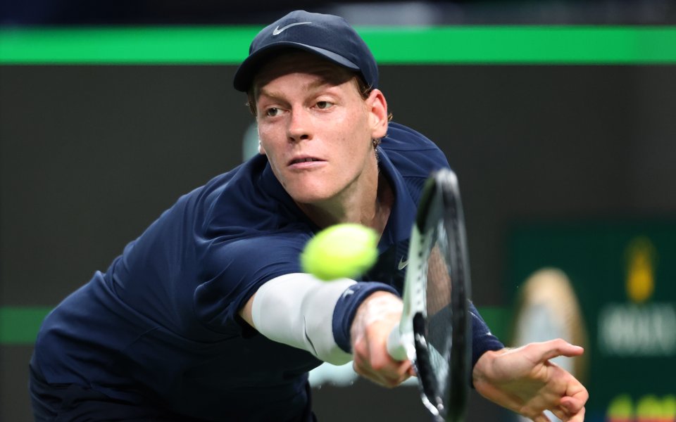 Синер се отказа в Шанхай, Джокович продължава напред