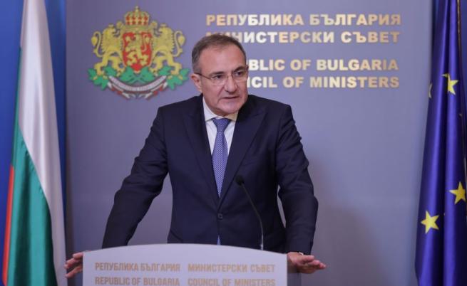 Социалният министър: До 7 500 лв. може да получи едно семейство, пострадало от наводненията