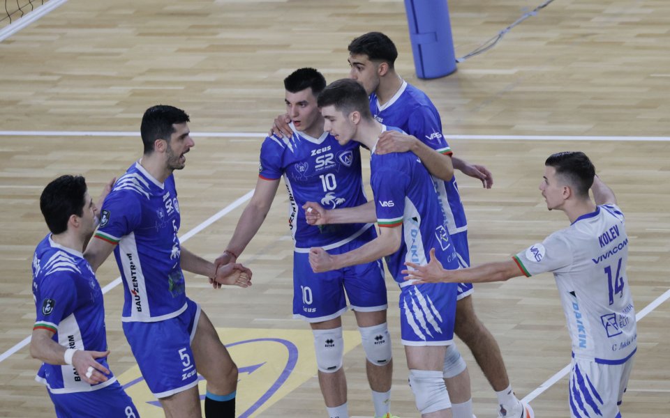 Волейболният Левски завърши контролите си с победа