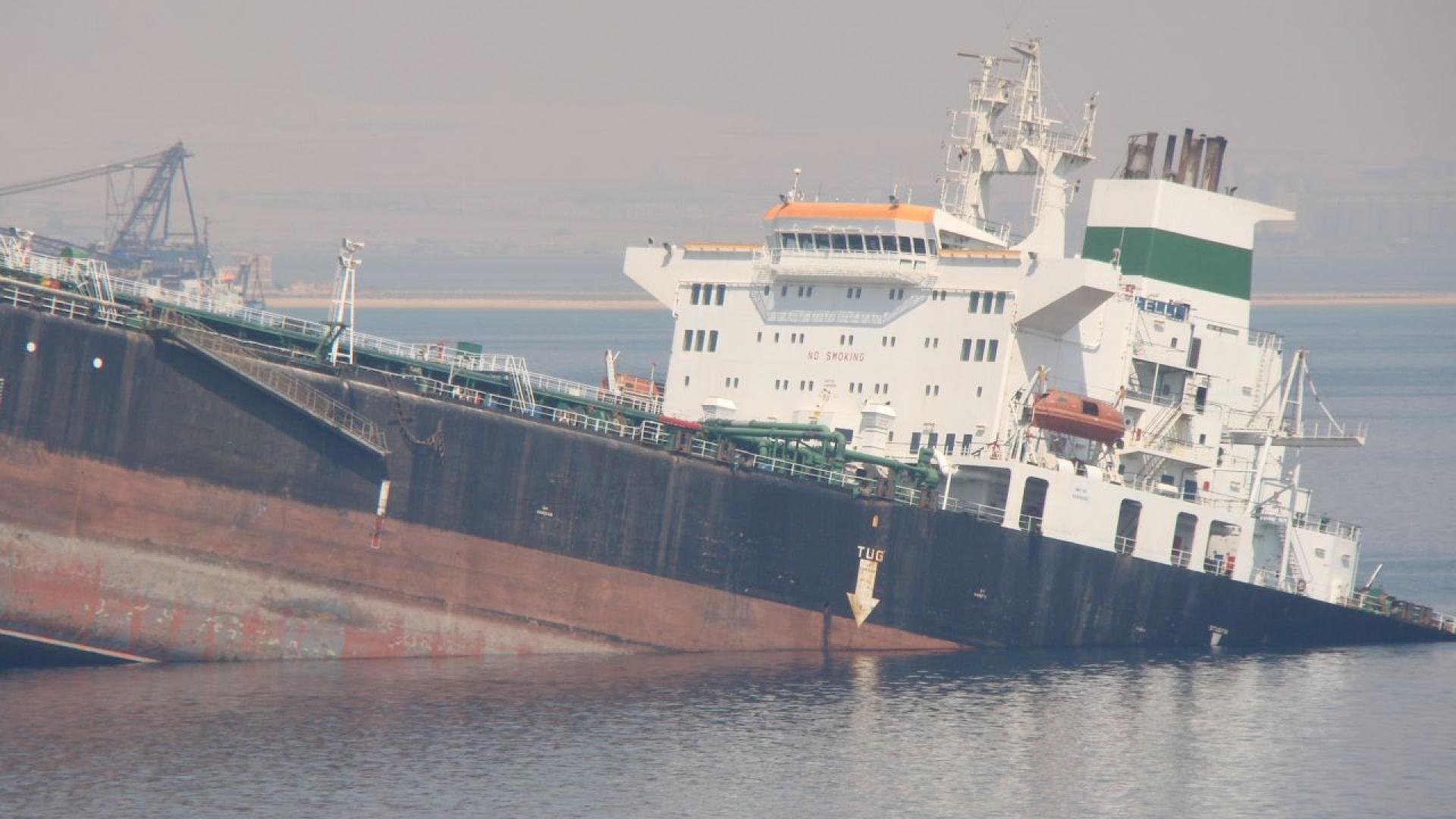 На около 140 морски мили източно от Варна - в