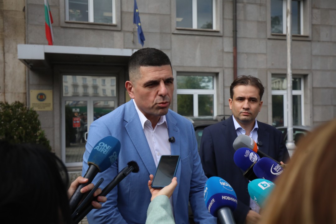 <p>ДБ търси подкрепа от ПП и ДСБ за оспорване на резултатите от изборите в Пазарджик.</p>
