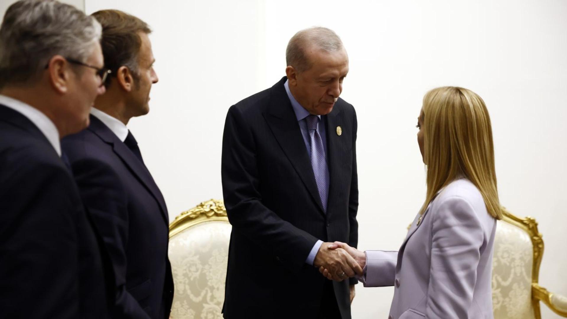 Похода срещу тютюнопушенето на турския президент Реджеп Тайип Ердоган има