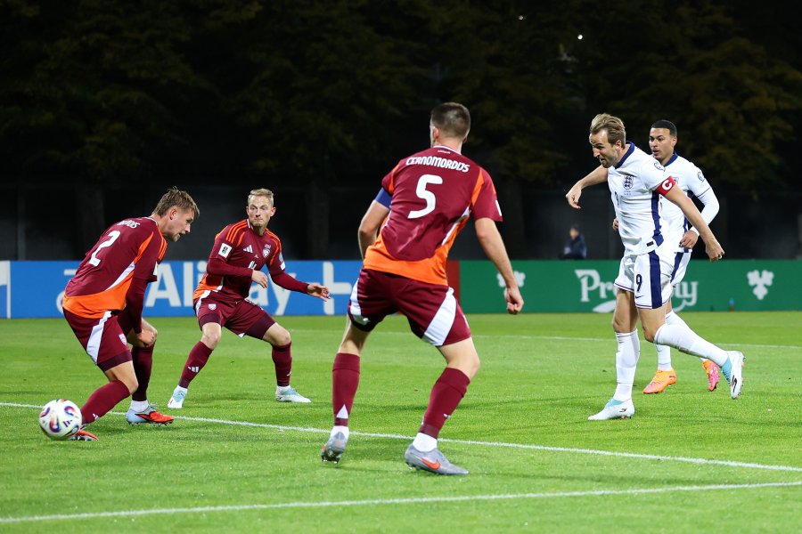 Латвия Англия1