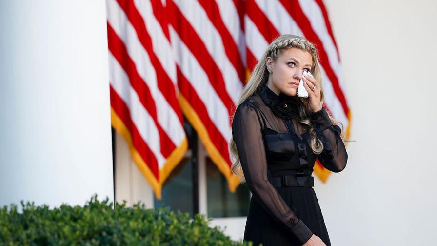 Ерика Кърк: Не успях да целуна Чарли преди смъртта му