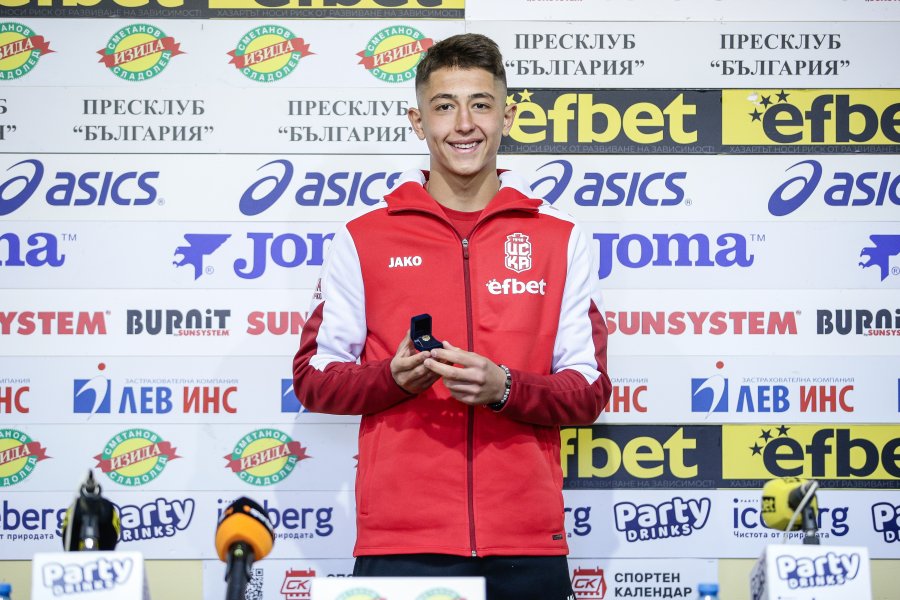 Марто Бойчев от ЦСКА 1948 стана играч на месец септември1