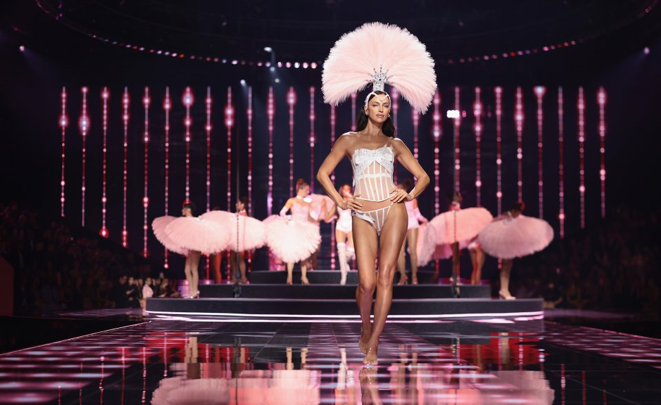 Ирина Шейк1