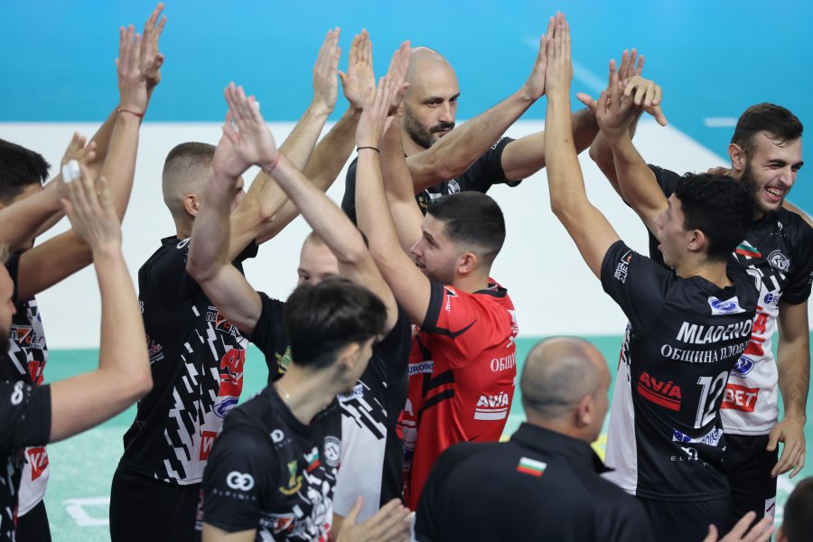 Матей Казийски и Локомотив Авиа Нефтохимик1