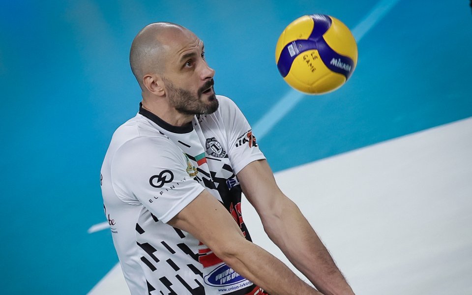 Матей Казийски с нов силен мач в Турция