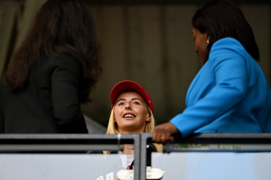 Клоуи Кели1