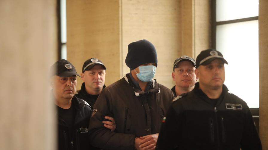 Обявяват присъдата на изнасилвача Йохан...