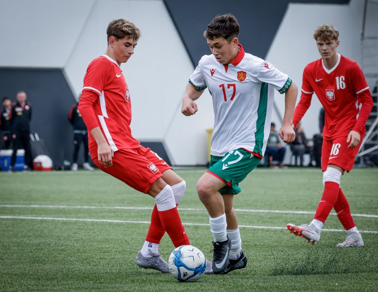 България Полша U151