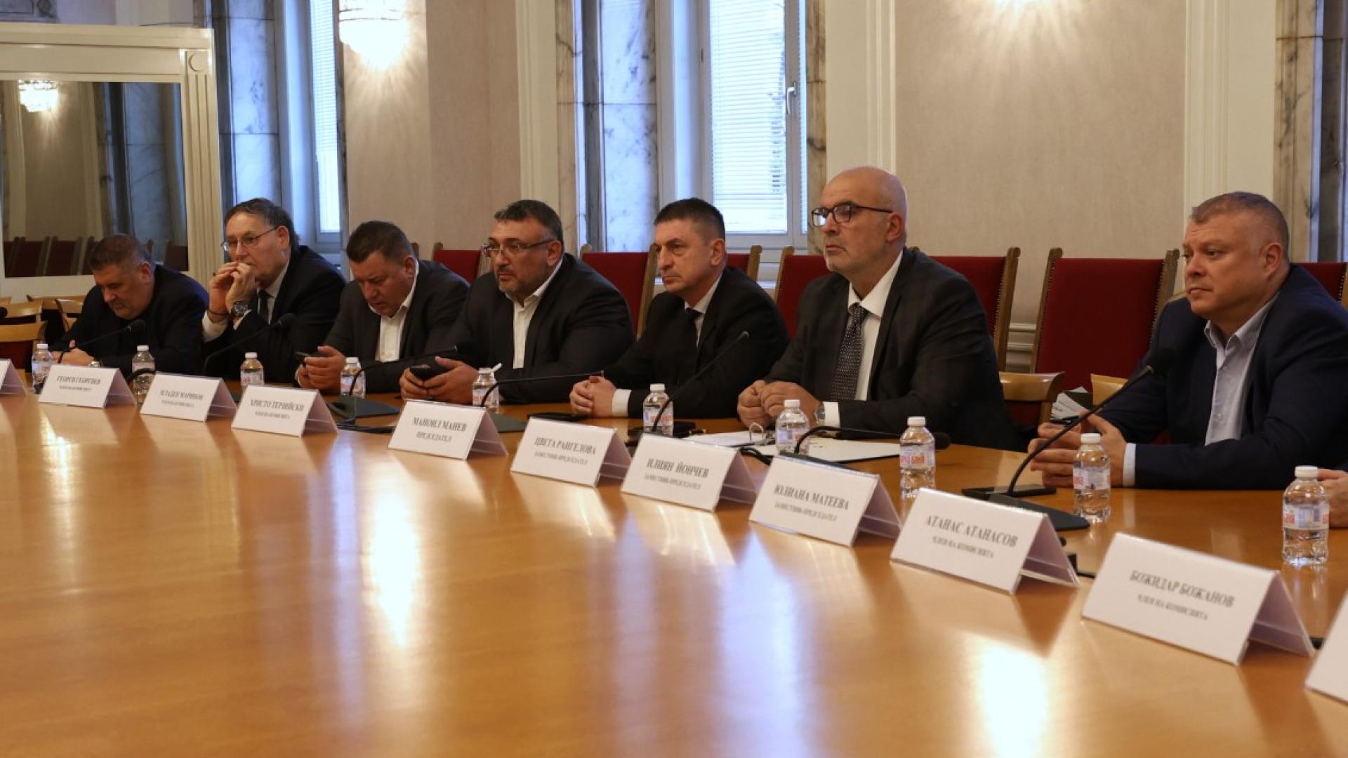 Парламентарната комисия по вътрешна сигурност и обществен ред повторно гласува