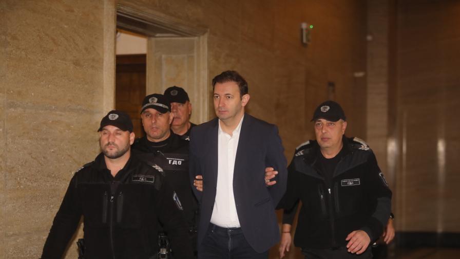 Гледат на втора инстанция изменението на...