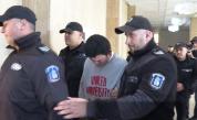 Задържаният за тройното убийство в Люляково остава в ареста