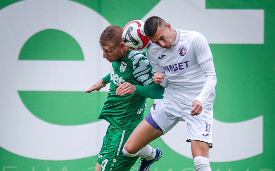 Пирин и Етър не успяха да се победят в оспорван сблъсък