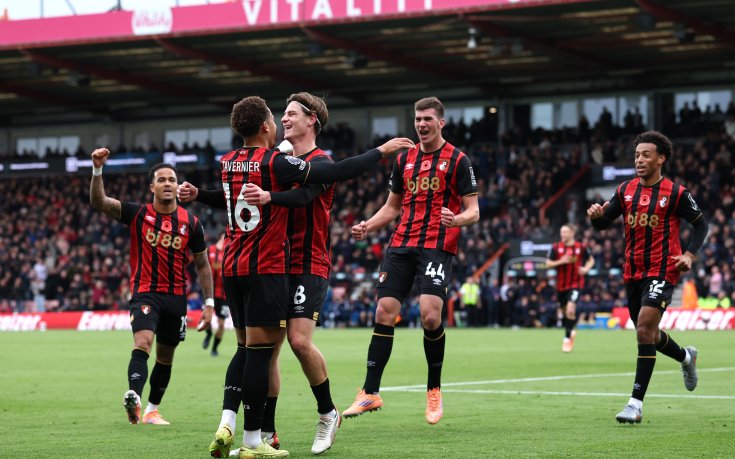 Фамозен гол от корнер прати Борнемут на второ място в Англия (видео)