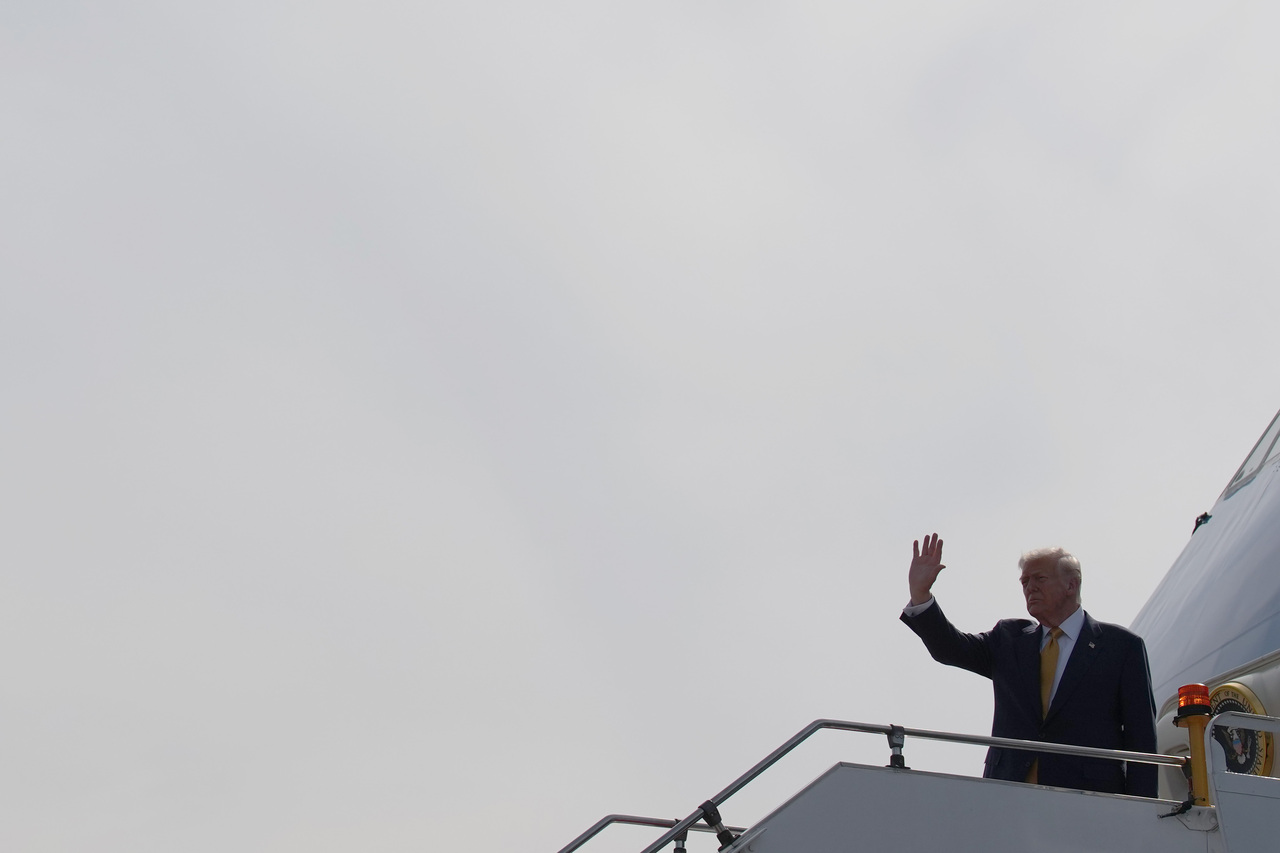 <p>Тръмп отпътува от Малайзия за Япония.</p>