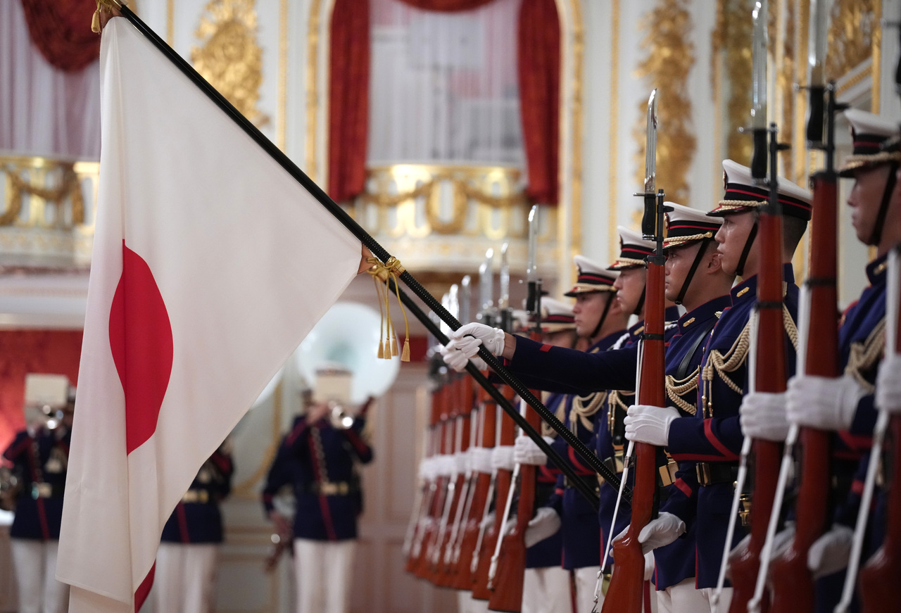 <p>Американският президент Доналд Тръмп се срещна в Токио с японската премиерка Санае Такаичи.</p>