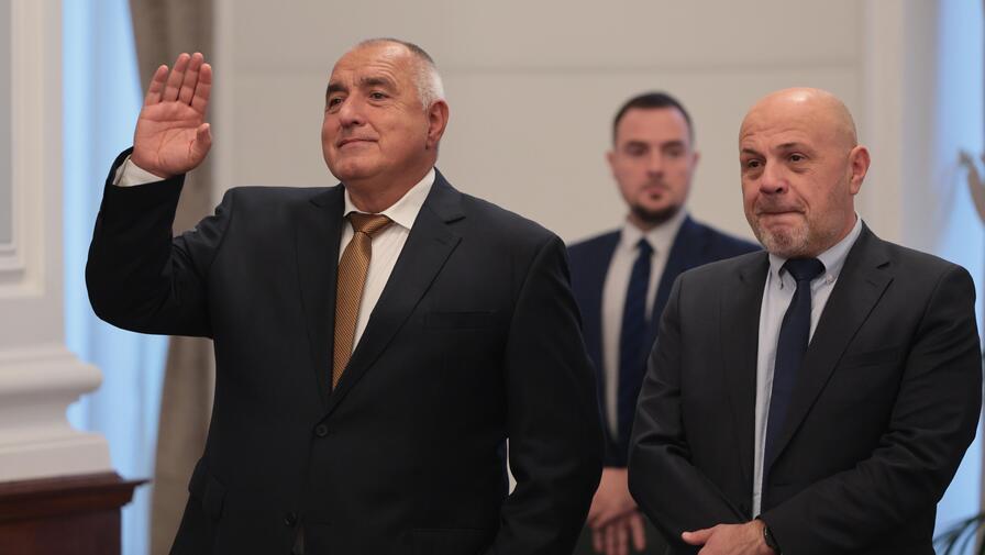 <p>Българската държава и германският технологичен концерн &bdquo;Райнметал&ldquo; обявиха началото на проекта за изграждане на завод за барут и боеприпаси на официална церемония в Министерския съвет</p>