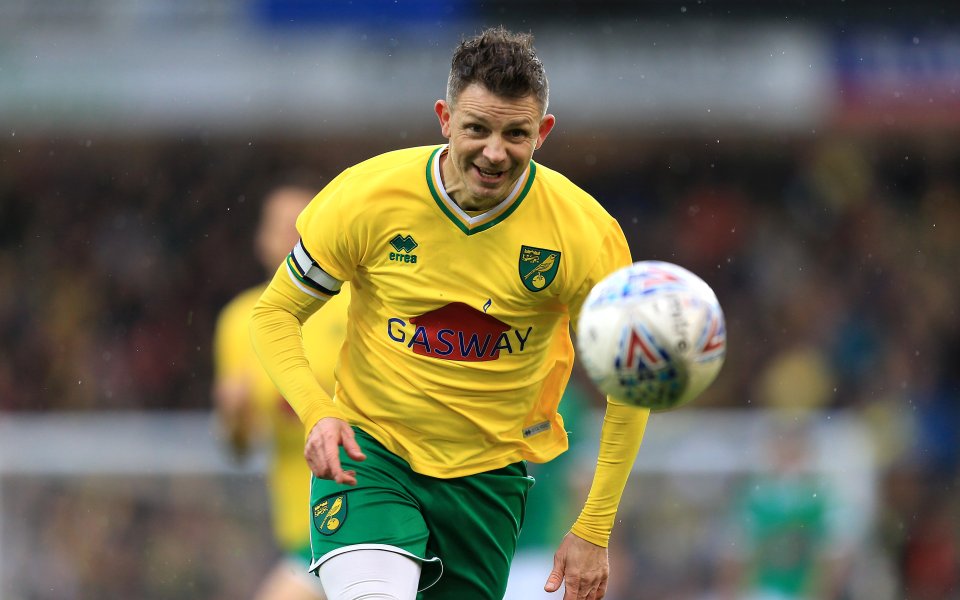 50-годишен футболист превъртя играта