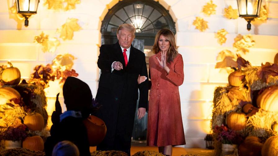 Мелания Тръмп показа украсата за Хелоуин в Белия дом