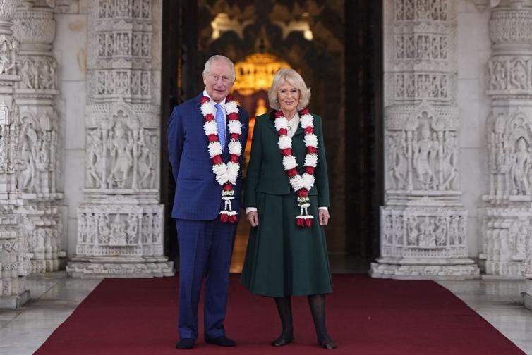 Чарлз Камила