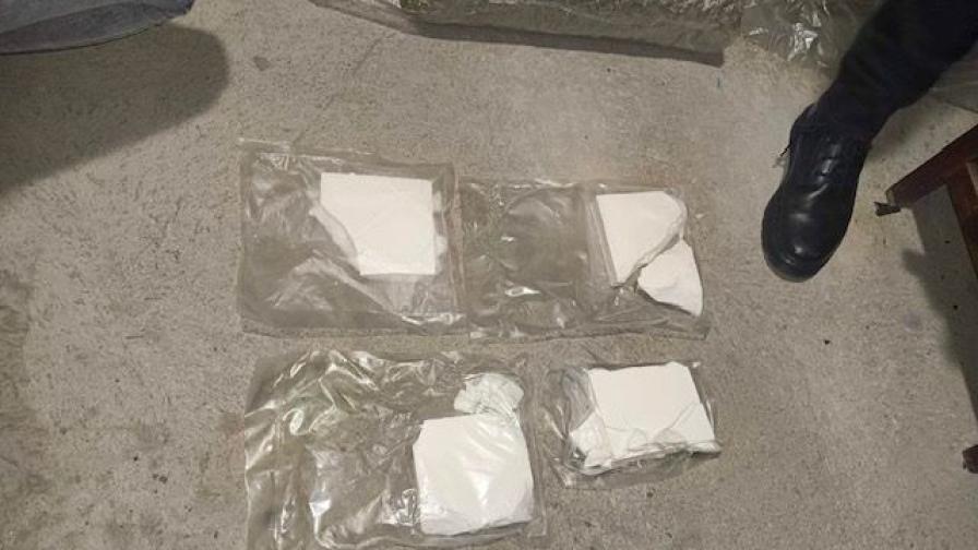 Разбиха две наркобази при мащабна акция в София, 64 души са задържани