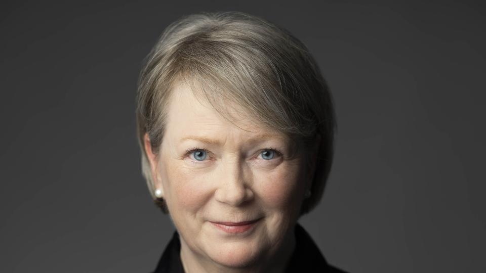 „Да водиш с мостове, не със стени“ — Анет Юелунд за женското лидерство в глобалния свят